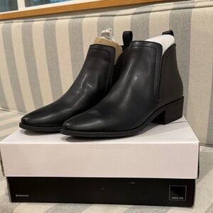 Dolce Vita Women’s Black Ankle Boots